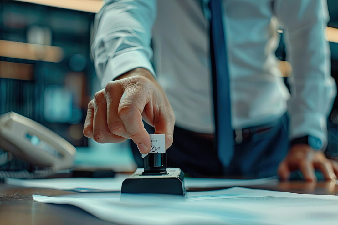 Empresa legalizada por que manter tudo em dia evita multas e bloqueios